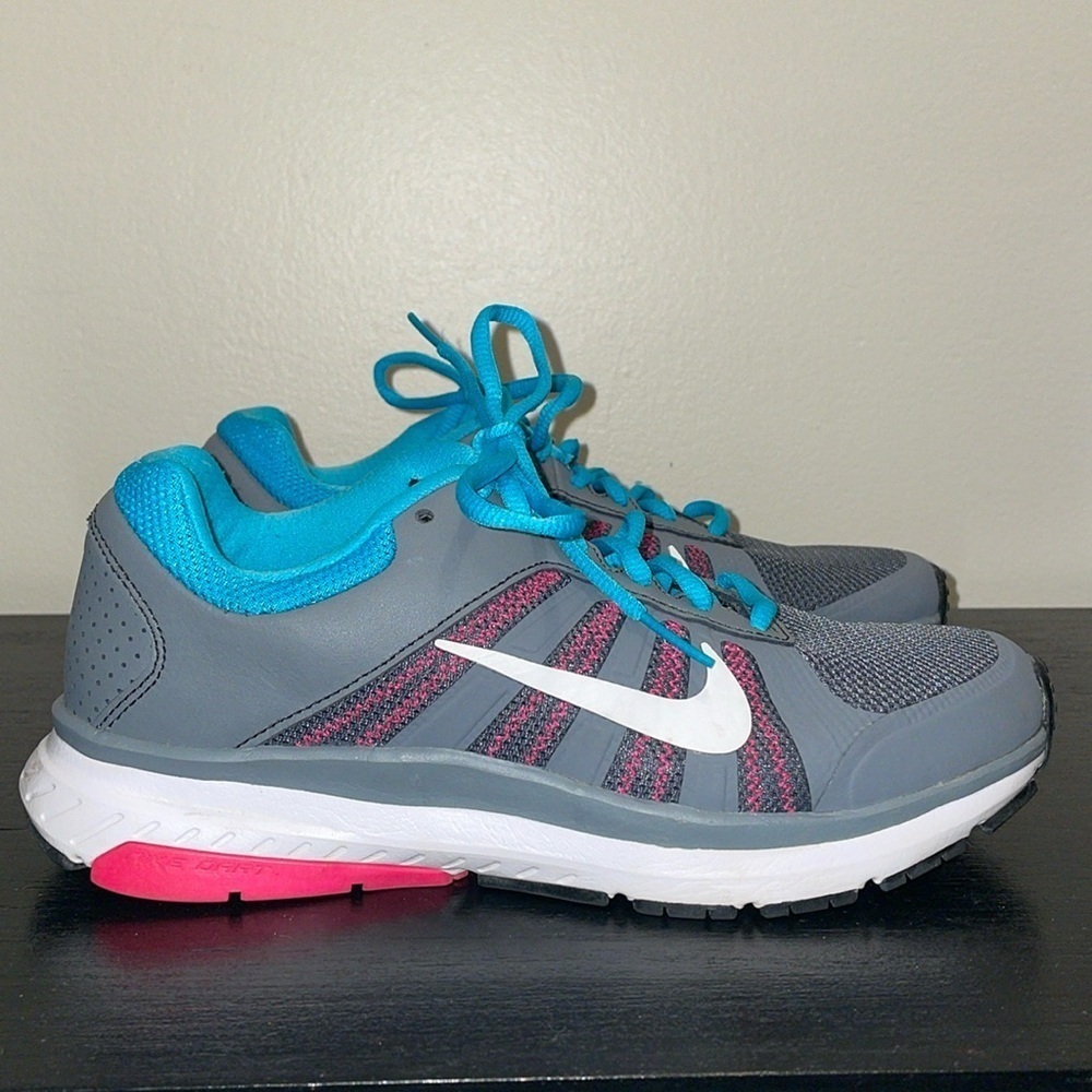Nike‎ Dart XII Florescent Blue/Hot Pink Running sneakers.   Size 7. EUC